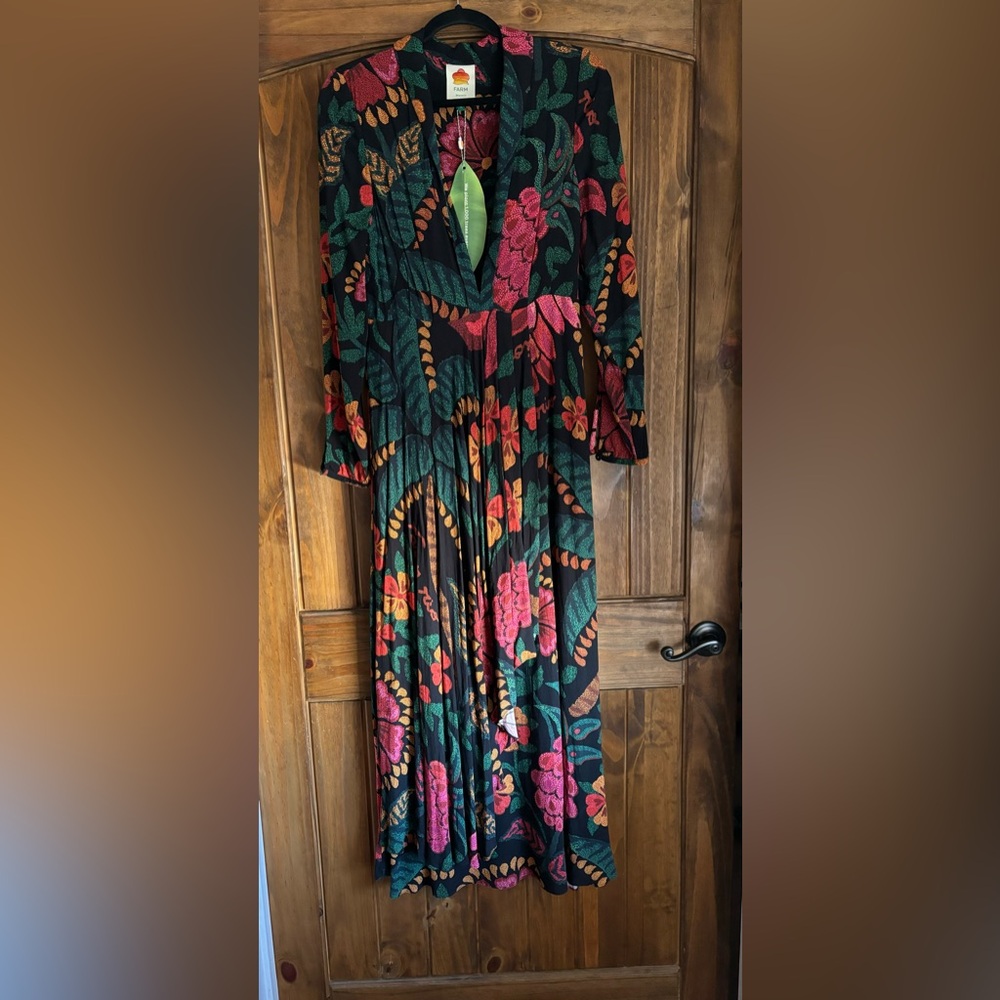 FARM Rio Maxi with low V-Neck…Hidden zipper on the side, faux wrap, long sleeves